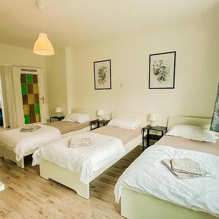 Bege Staywell Apartman Duisburg