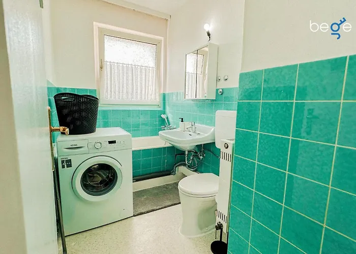 Bege Staywell * ドゥイスブルグ